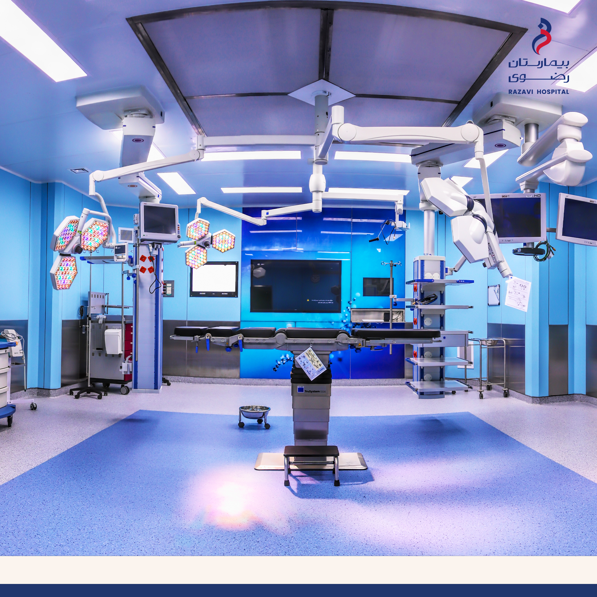 جراحی پیچیده توده های متعدد رحمی در بیمارستان رضوی با موفقیت انجام شد