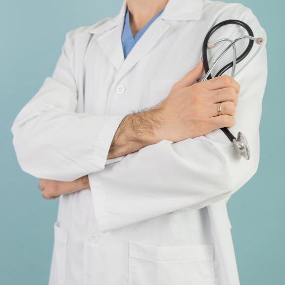 ویزیت توسط مجربترین پزشکان