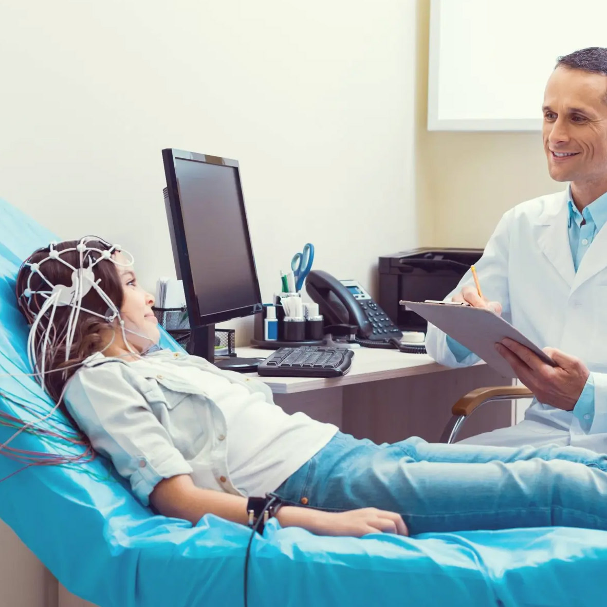 ارائه خدمات به بیماران نورولوژی